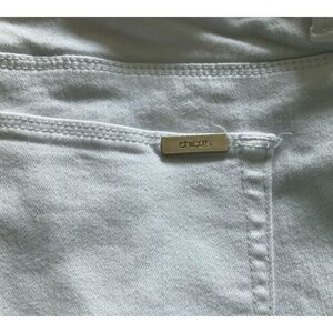 Chico’s white straight legged denim ankle jeans